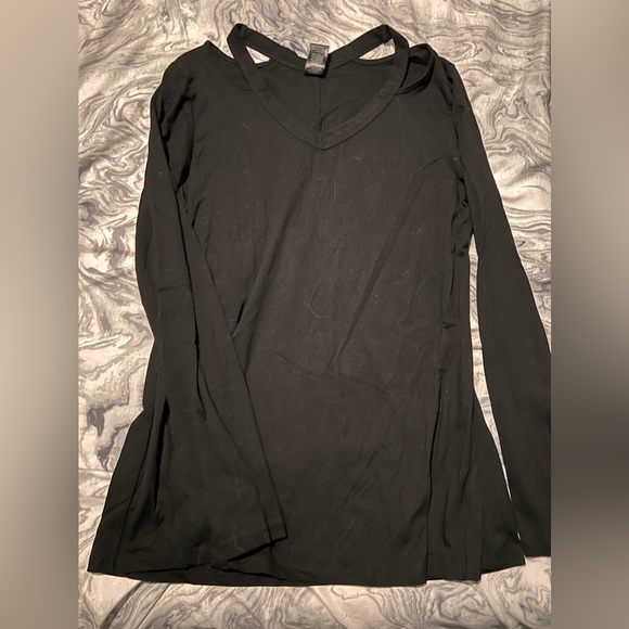 Blouses and dress shirts - Picture 6 of 11